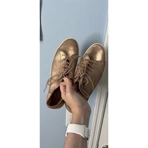 TOMS Gold Shoes – Size 9